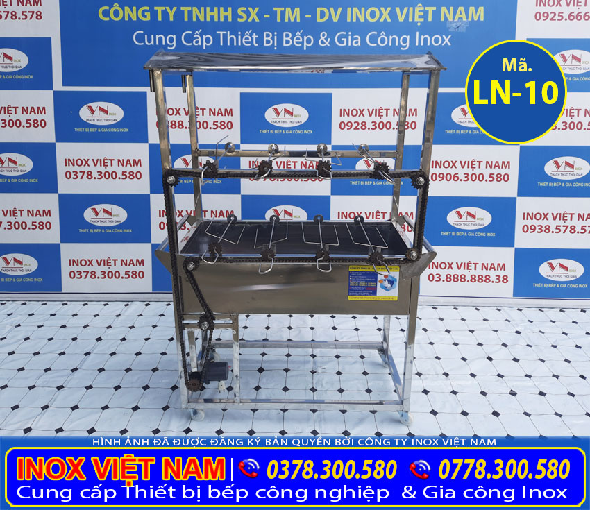 Lò nướng gà vịt, lò quay gà vịt bằng than tự động sản xuất Bếp Inox Việt Nam.