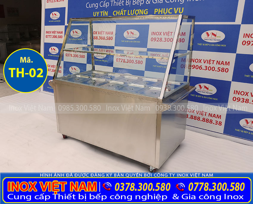 Tay cầm tủ hâm nóng thức ăn thiết kế chắc chắn phù hợp với người dùng.